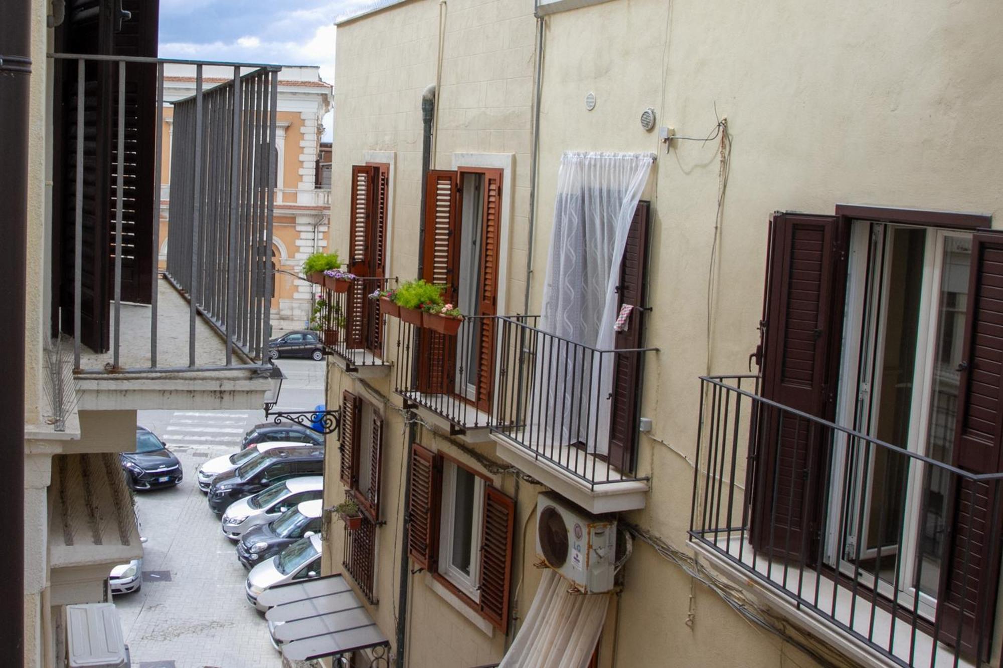 Bari In Un Click Apartment ภายนอก รูปภาพ