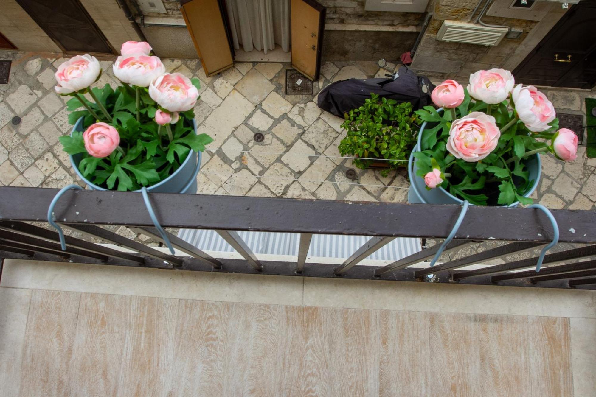 Bari In Un Click Apartment ภายนอก รูปภาพ
